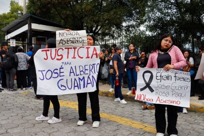 Familiares de los fallecidos en el paro piden justicia.
