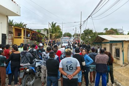 La tarde de este jueves un hombre fue asesinado en el barrio Las Peñas en la parroquia Anconcito