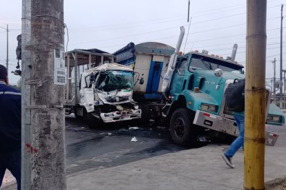 Dos vehículos pesados tuvieron una colisión en la zona.