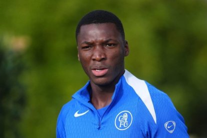 El motor del Chelsea: Caicedo busca otra noche mágica en Stamford Bridge.