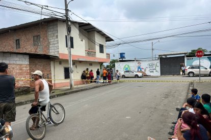 El estudiante salía del colegio cuando fue atacado por sujetos que se movilizaban en moto