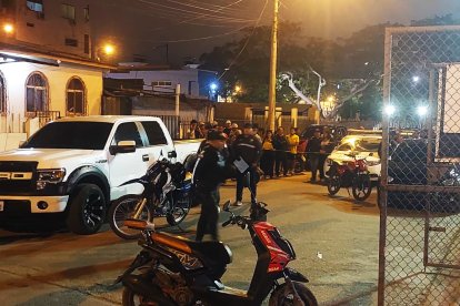 La policía en la provincia de Santa Elena inició las investigaciones del crimen ocurrido en una cancha de vóley