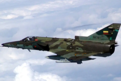 Helicópteros y aviones sobre Quito hasta el 26 de octubre