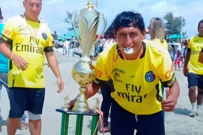 Geovanny Tomalá se destacó como volante creativo.