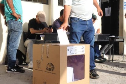 El proceso consiste en una consulta popular y un referéndum, donde se plantearán varias preguntas.