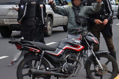 El motociclista aseguró que trabaja en una entidad financiera.