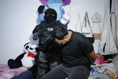 La Policía dio un golpe al GOD Los Lobos, en Quito.