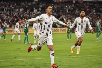 Lisandro Alzugaray pieza clave de Liga de Quito en el ataque.