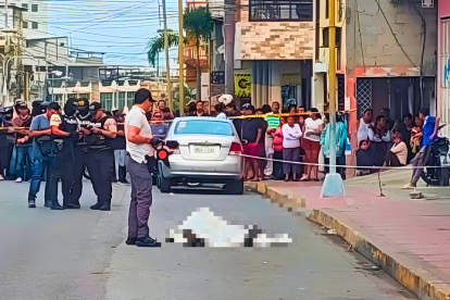 El extranjero perdió el control de la moto y cayó sin vida sobre el asfalto.