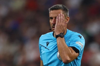 Cientos de árbitros fueron investigados, ahora alrededor de 150 son sancionados por realizar apuestas deportivas.