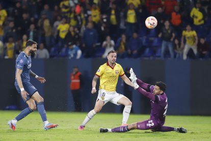 Octavio Rivero, delantero del Barcelona SC, en una acción de gol durante el partido que su equipo igualó 1-1 ante Universidad Católica el domingo 2 de noviembre.