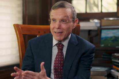 Avi Loeb, astrofísico de Harvard, vuelve a desafiar a la NASA con su teoría sobre el cometa interestelar 3I/ATLAS y un posible origen artificial.