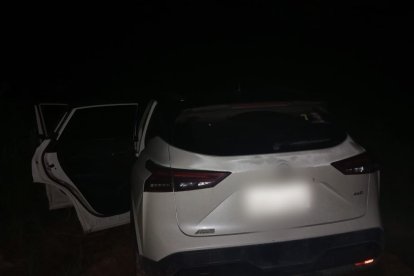 Policía Nacional investiga el asalto registrado en Santa Rita, donde las víctimas fueron golpeadas y despojadas de dinero, joyas y un vehículo.