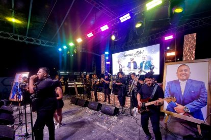 Con una fiesta recordaron al extinto vicealcalde de Playas, Aldo Bernardo García Tomalá.