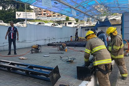 Impensado hallazgo en vigas: había droga, en Macará.