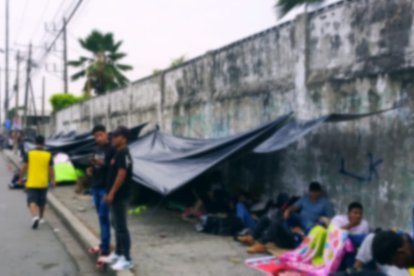 Guayaquil. Segura EP alerta a las Fuerzas Armadas por caos y desechos fuera de la Base Occidental.