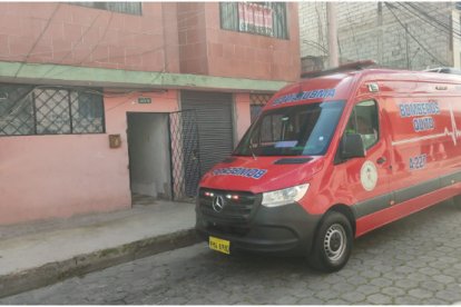 Los bomberos trataron de ayudar a la víctima pero esta ya no tenía signos vitales.