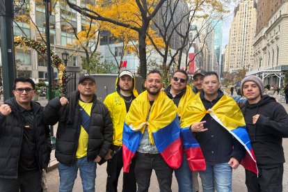 Ecuatorianos apoyan a Michael Morales.