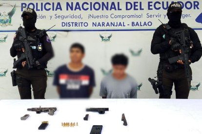 Los sujetos fueron aprehendidos en posesión de armas de fuego.