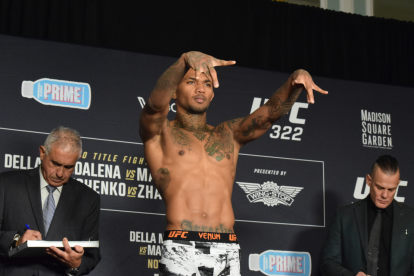 Michael Morales marcó 170,6 libras en la balanza y superó la primera prueba.