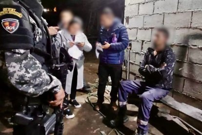 Los sospechosos fueron detenidos durante allanamientos ejecutados en dos provincias.