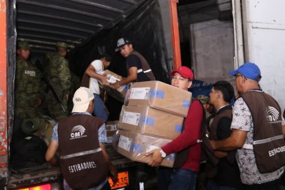 Referéndum y Consulta Popular 2025: las actas empezaban a llegar al CNE.