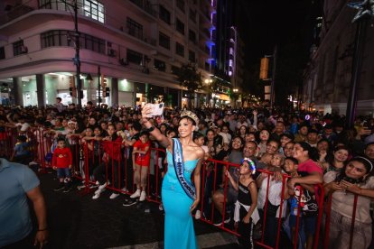 La reina de Guayaquil, saliente, Jennifer Tutivén asegurá que seguirá con las causas sociales.
