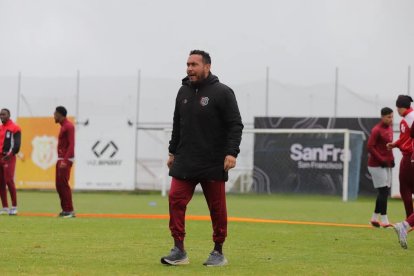 Alejandro Cortez subirá de cargo en el Rodillo Rojo, donde ya fue preparador físico.