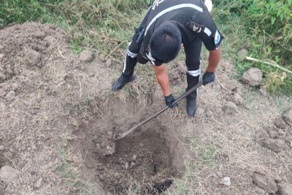 El cuerpo fue hallado desmembrado y enterrado. El aviso lo dio el hermano de la víctima.