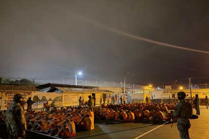 Las Fuerzas Armadas realizaron una operación de seguridad en la cárcel de Bahía de Caráquez