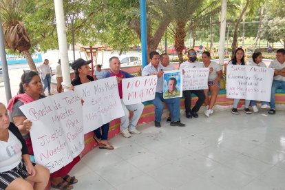 Pobladores y familiares de víctimas de accidente de tránsito hicieron plantón.