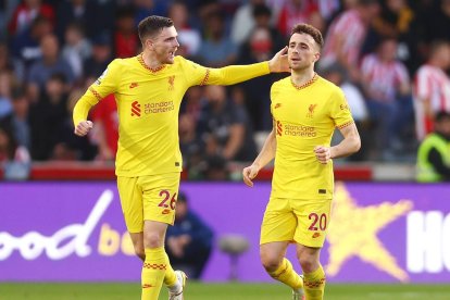 El lateral y capitán de Escocia le otorgó el titulo de 'homenaje' a su clasificación al Mundial, después de recordar a su amigo Diogo Jota.