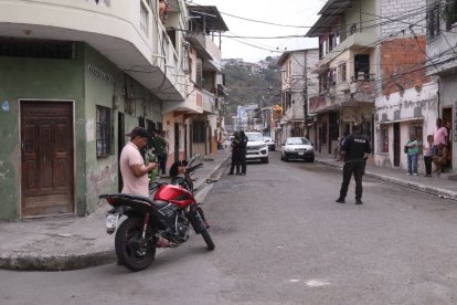 Los vecinos se sienten conmocionados por el hecho violento.