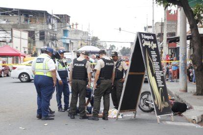 Agentes de tránsito y la Policía llegó al lugar.
