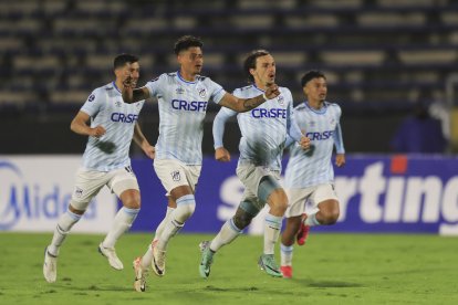 Universidad Católica enfrentará a Libertad en la LigaPro 2025.