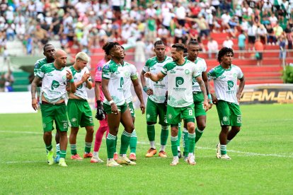 Liga de Portoviejo juega con Aampeta en la semifinal del Ascenso Nacional.