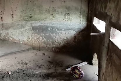 Funda plástica hallada en el ducto de la alcantarilla donde fue encontrado el feto en Playa Las Palmas.