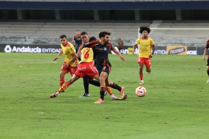 Emelec cayó 2-0 contra Aucas en el estadio George Capwell.