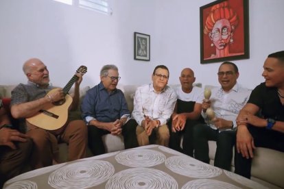 Ismael Miranda se despide de la música, pero lo hace cantando.