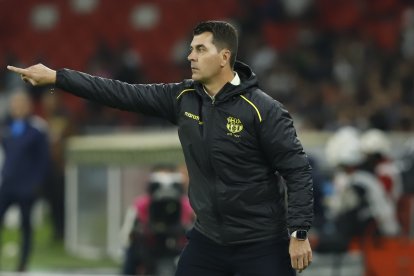 Ismael Rescalvo, entrenador español de Barcelona Sporting Club.