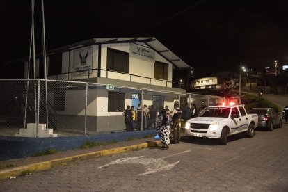 Los policías de la zona indicaron que se reunirían con los moradores para habitar el retén.