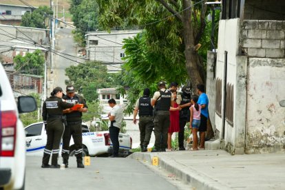 Seis personas fueron asesinadas en Flor de Bastión.