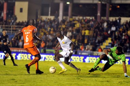Barcelona SC empató en la visita a Libertad.