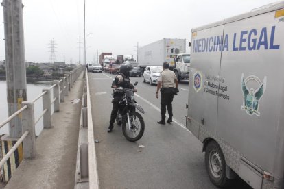El crimen ocurrió sobre el puente de la Isla Trinitaria.