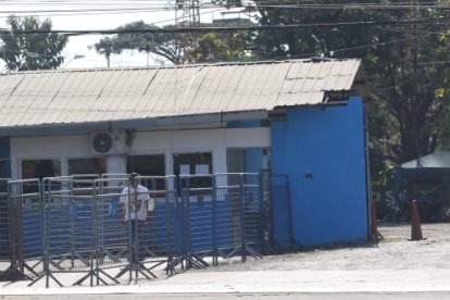 El centro carcelario está ubicado en la vía a Daule, en el norte de Guayaquil.