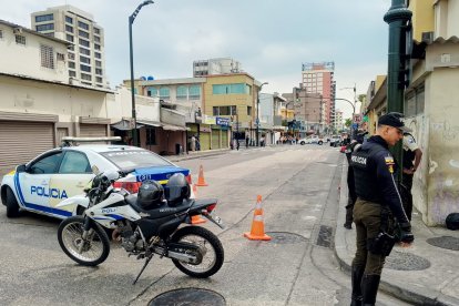 El hecho violento se registró la tarde de este 3 de diciembre, en el centro de Guayaquil.
