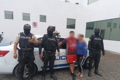 Después del rescate, la pareja fue llevada a una casa de salud para conocer su condición.