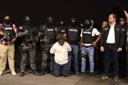 El sospechoso fue trasladado de Playas a Guayaquil, luego de su captura.