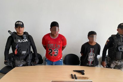 Dos sospechosos fueron capturados en el cantón Durán. Se sospecha que pretendían ejecutar un ataque armado.