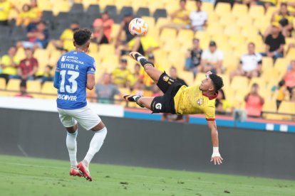 Barcelona no logra aprovechar la ventaja en casa y se complica en la lucha por la Libertadores.